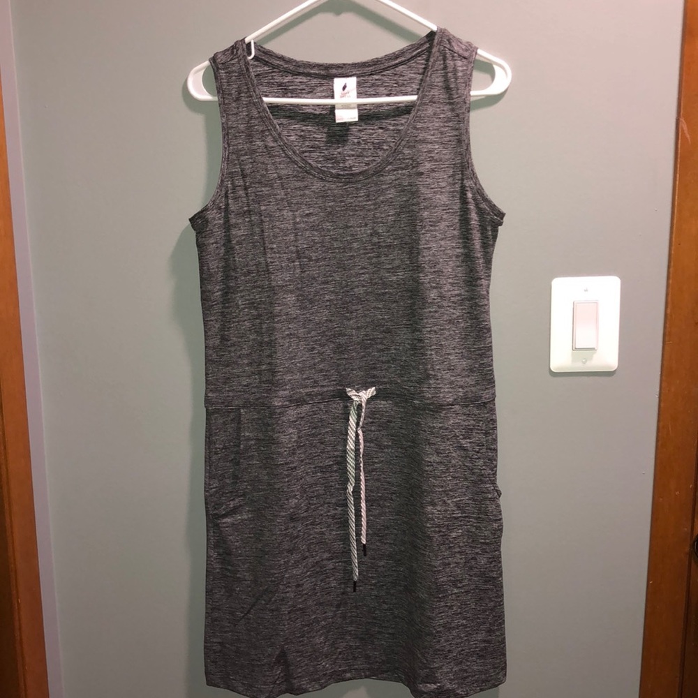 BRAND NEW WOMAN SOFT SHIRT DRESS COMES WITH 2 FRONT POCKETS! NWOT!